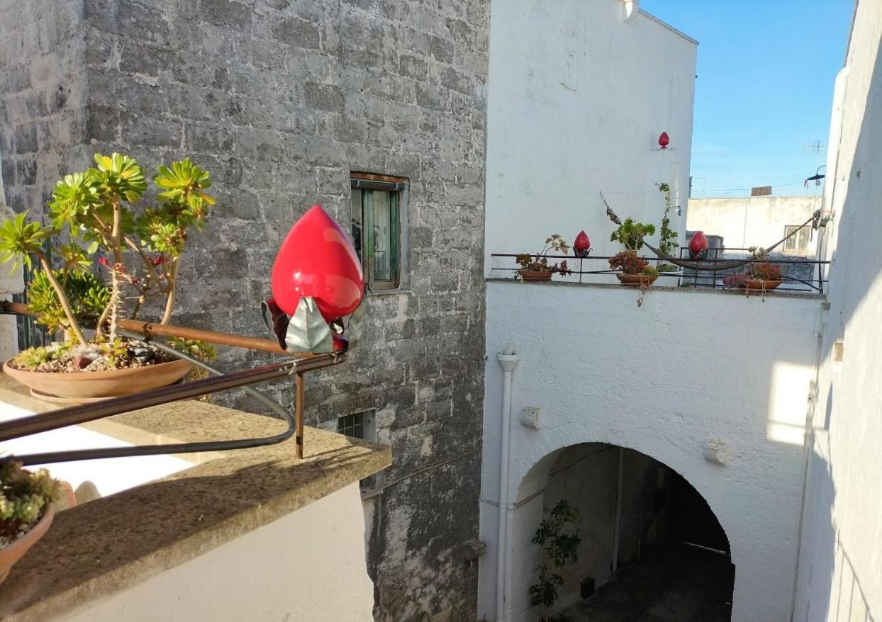 Rosso In Corte - Salento - Corte Dei Colori Spongano Esterno foto